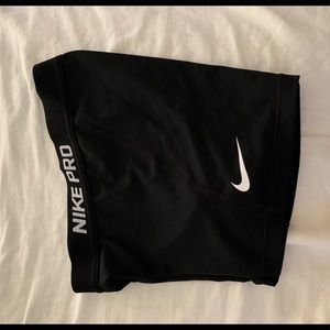 nike pro. size small dry fit